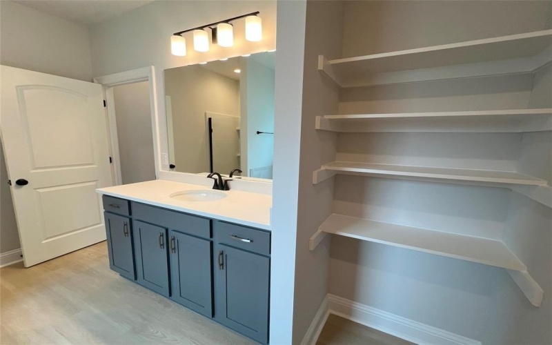 27 VENECIA Court, Bossier City, LA 71111, 4 Habitaciones Habitaciones , ,2 BañosBaños,Residential,En Venta,27 VENECIA Court,20657279