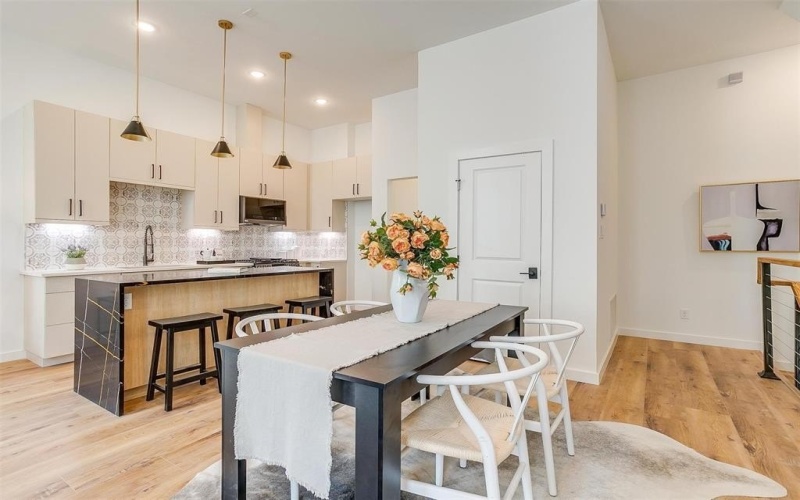 445 W Morphy Street, Fort Worth, TX 76104, 3 Bedrooms Bedrooms, ,3 BathroomsBathrooms,Residential,For Sale,445 W Morphy Street,20537195