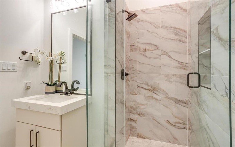 445 W Morphy Street, Fort Worth, TX 76104, 3 Bedrooms Bedrooms, ,3 BathroomsBathrooms,Residential,For Sale,445 W Morphy Street,20537195