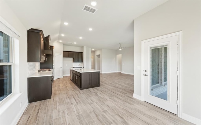 1407 Fishergate Drive, Forney, TX 75126, 4 Bedrooms Bedrooms, ,3 BathroomsBathrooms,Residential,For Sale,1407 Fishergate Drive,20658997
