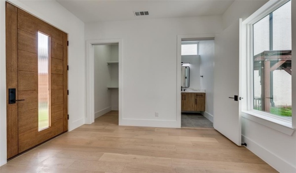 3329 Walchard Court, Dallas, TX 75229, 4 Bedrooms Bedrooms, ,5 BathroomsBathrooms,Residential,For Sale,3329 Walchard Court,20660102