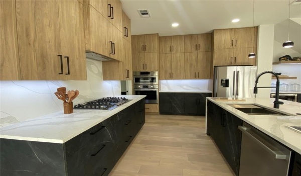 3329 Walchard Court, Dallas, TX 75229, 4 Bedrooms Bedrooms, ,5 BathroomsBathrooms,Residential,For Sale,3329 Walchard Court,20660102