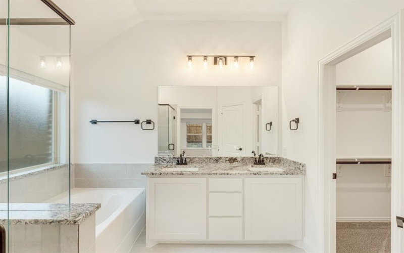 908 Split Oak Lane, Anna, TX 75409, 4 Bedrooms Bedrooms, ,3 BathroomsBathrooms,Residential,For Sale,908 Split Oak Lane,20660171