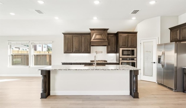 912 Split Oak Lane, Anna, TX 75409, 4 Bedrooms Bedrooms, ,3 BathroomsBathrooms,Residential,For Sale,912 Split Oak Lane,20660221