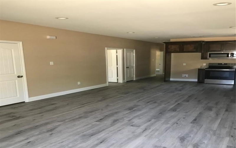 613 NW 8th Street, Mineral Wells, TX 76067, 3 Bedrooms Bedrooms, ,2 BathroomsBathrooms,Residential,For Sale,613 NW 8th Street,20545608