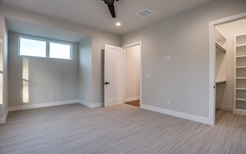 2424 Bellview Circle, Tyler, TX 75709, 5 Habitaciones Habitaciones , ,6 BañosBaños,Residential,En Venta,2424 Bellview Circle,20660438
