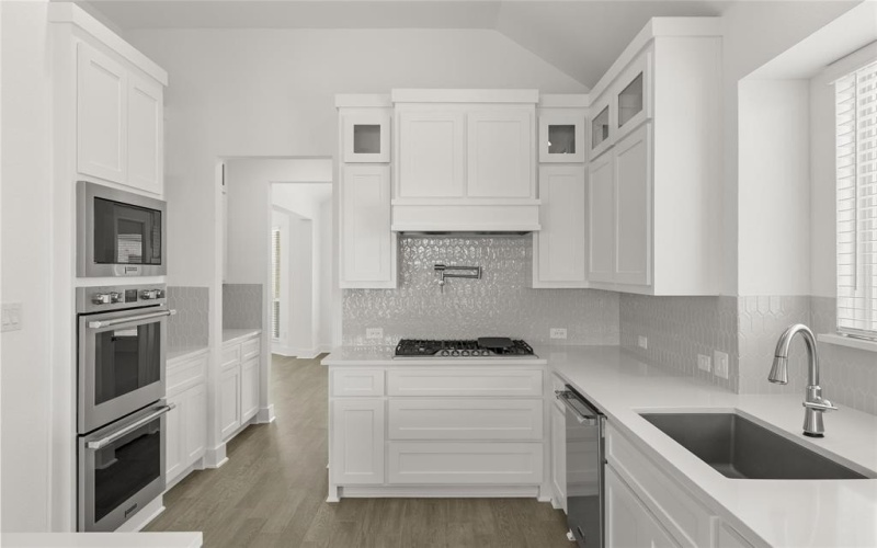 761 Emerald Valley Drive, Ovilla, TX 75154, 4 Habitaciones Habitaciones , ,3 BañosBaños,Residential,En Venta,761 Emerald Valley Drive,20621388