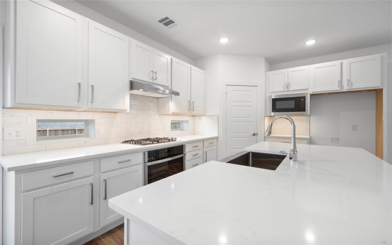 10859 Eva Mae Boulevard, Grand Prairie, TX 76065, 3 Habitaciones Habitaciones , ,2 BañosBaños,Residential,En Venta,10859 Eva Mae Boulevard,20660439