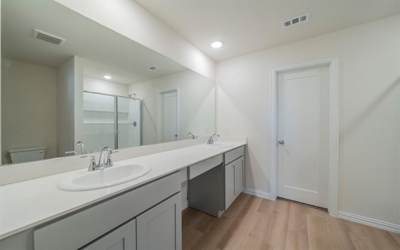 104 Kainos Street, Greenville, TX 75402, 4 Bedrooms Bedrooms, ,2 BathroomsBathrooms,Residential,For Sale,104 Kainos Street,20548362