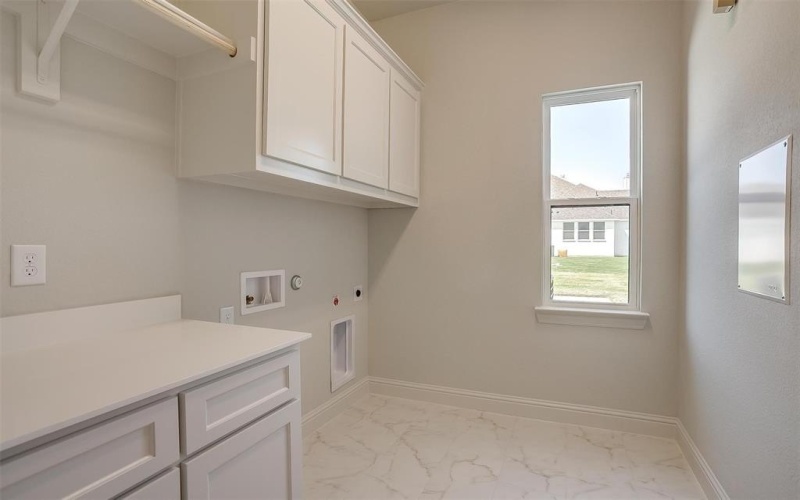 1761 Blackfoot Parkway, Waxahachie, TX 75165, 4 Bedrooms Bedrooms, ,3 BathroomsBathrooms,Residential,For Sale,1761 Blackfoot Parkway,20549984