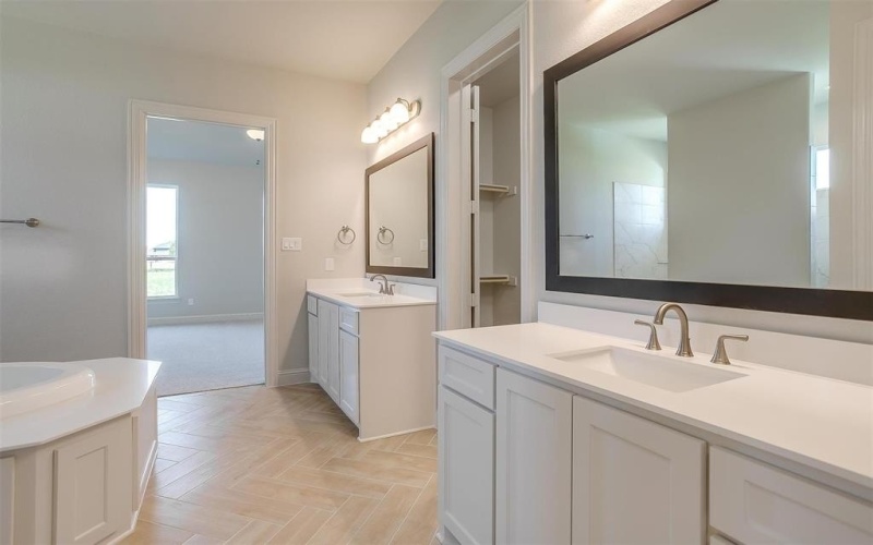 1761 Blackfoot Parkway, Waxahachie, TX 75165, 4 Bedrooms Bedrooms, ,3 BathroomsBathrooms,Residential,For Sale,1761 Blackfoot Parkway,20549984