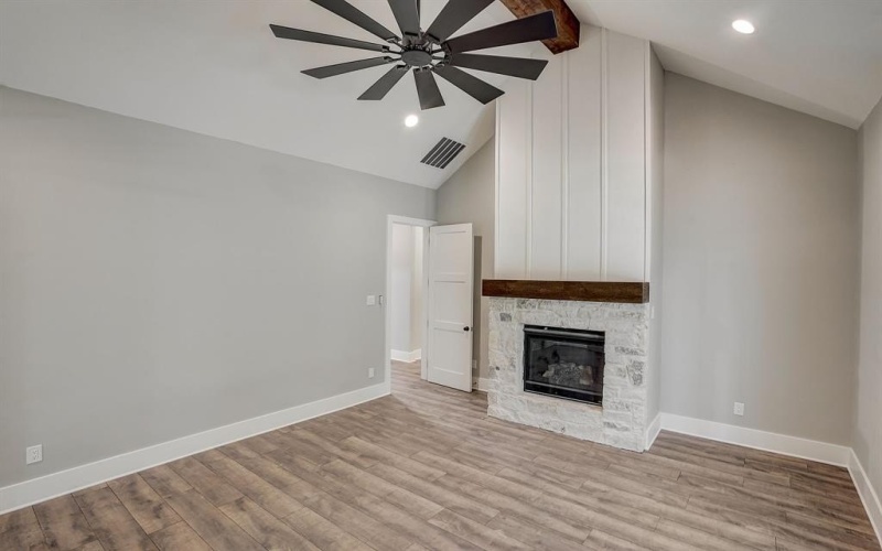 4031 Waters Edge Drive, Midlothian, TX 76065, 4 Habitaciones Habitaciones , ,3 BañosBaños,Residential,En Venta,4031 Waters Edge Drive,20623522