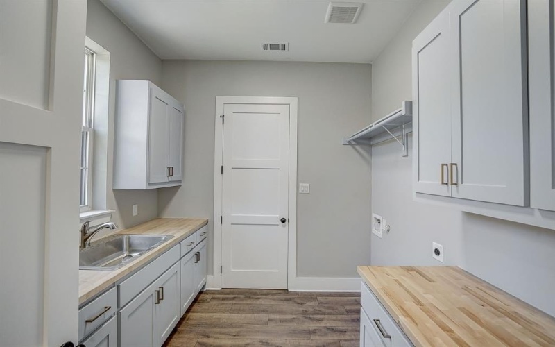 4031 Waters Edge Drive, Midlothian, TX 76065, 4 Habitaciones Habitaciones , ,3 BañosBaños,Residential,En Venta,4031 Waters Edge Drive,20623522