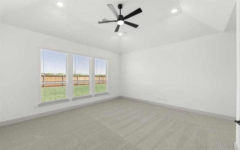 9705 Chesney Drive, Mesquite, TX 75126, 5 Bedrooms Bedrooms, ,3 BathroomsBathrooms,Residential,For Sale,9705 Chesney Drive,20662769