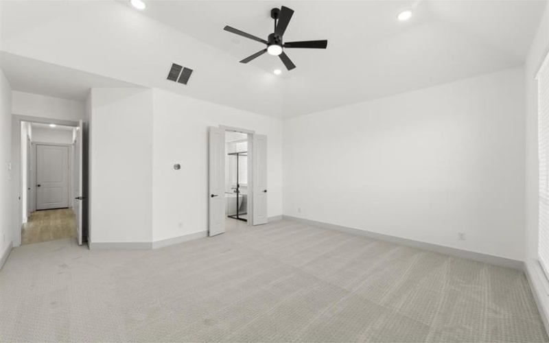 9705 Chesney Drive, Mesquite, TX 75126, 5 Bedrooms Bedrooms, ,3 BathroomsBathrooms,Residential,For Sale,9705 Chesney Drive,20662769