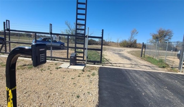 121 Pistol Road, Weatherford, TX 76085, ,Commercial Sale,En Venta,121 Pistol Road,20564366