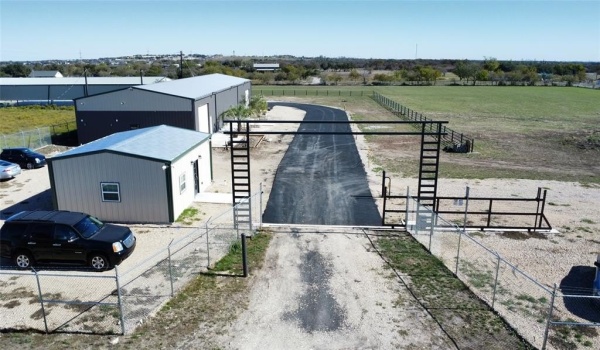 121 Pistol Road, Weatherford, TX 76085, ,Commercial Sale,En Venta,121 Pistol Road,20564366