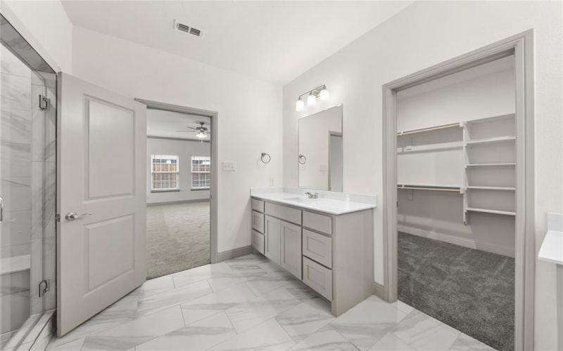280 Waters Ridge Drive, Lavon, TX 75166, 5 Habitaciones Habitaciones , ,3 BañosBaños,Residential,En Venta,280 Waters Ridge Drive,20566627