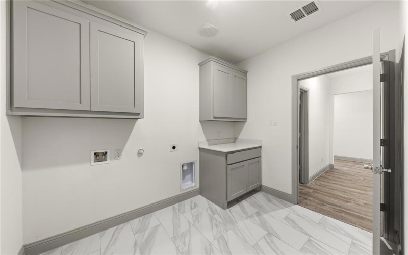 280 Waters Ridge Drive, Lavon, TX 75166, 5 Habitaciones Habitaciones , ,3 BañosBaños,Residential,En Venta,280 Waters Ridge Drive,20566627