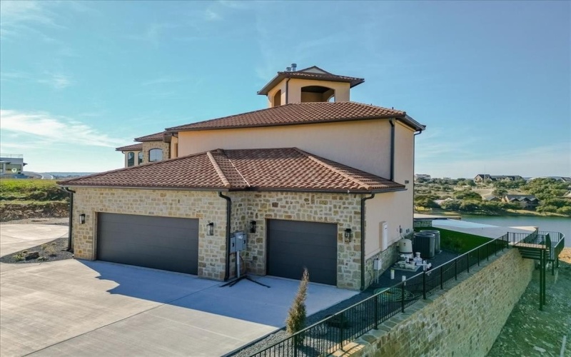 7085 W Hells Gate Drive, Strawn, TX 76475, 5 Bedrooms Bedrooms, ,6 BathroomsBathrooms,Residential,For Sale,7085 W Hells Gate Drive,20627376