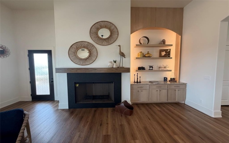 7085 W Hells Gate Drive, Strawn, TX 76475, 5 Bedrooms Bedrooms, ,6 BathroomsBathrooms,Residential,For Sale,7085 W Hells Gate Drive,20627376