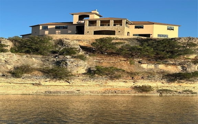 7085 W Hells Gate Drive, Strawn, TX 76475, 5 Bedrooms Bedrooms, ,6 BathroomsBathrooms,Residential,For Sale,7085 W Hells Gate Drive,20627376