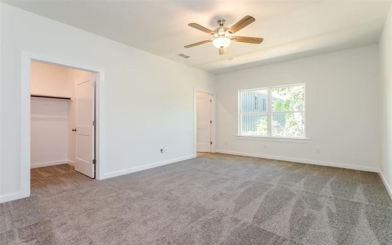 413 N Moore Street, Dallas, TX 75203, 3 Bedrooms Bedrooms, ,2 BathroomsBathrooms,Residential,For Sale,413 N Moore Street,20567532