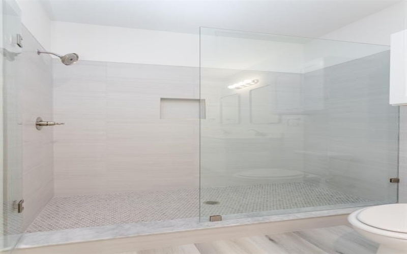 413 N Moore Street, Dallas, TX 75203, 3 Bedrooms Bedrooms, ,2 BathroomsBathrooms,Residential,For Sale,413 N Moore Street,20567532