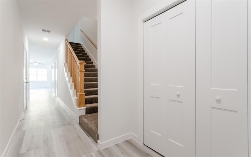 413 N Moore Street, Dallas, TX 75203, 3 Bedrooms Bedrooms, ,2 BathroomsBathrooms,Residential,For Sale,413 N Moore Street,20567532
