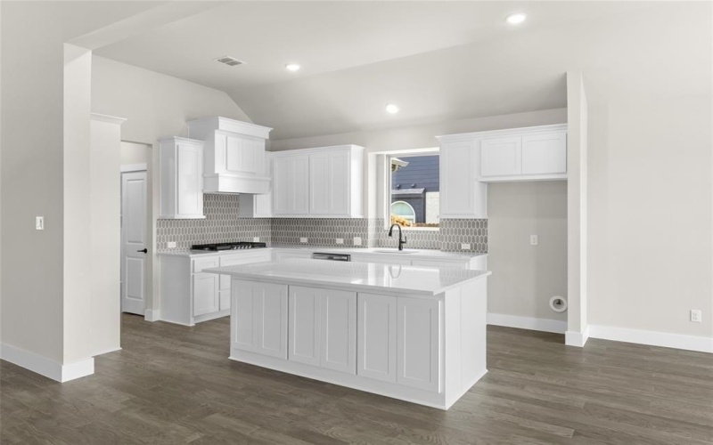 421 Curtiss Drive, Fate, TX 75087, 4 Bedrooms Bedrooms, ,5 BathroomsBathrooms,Residential,For Sale,421 Curtiss Drive,20568047