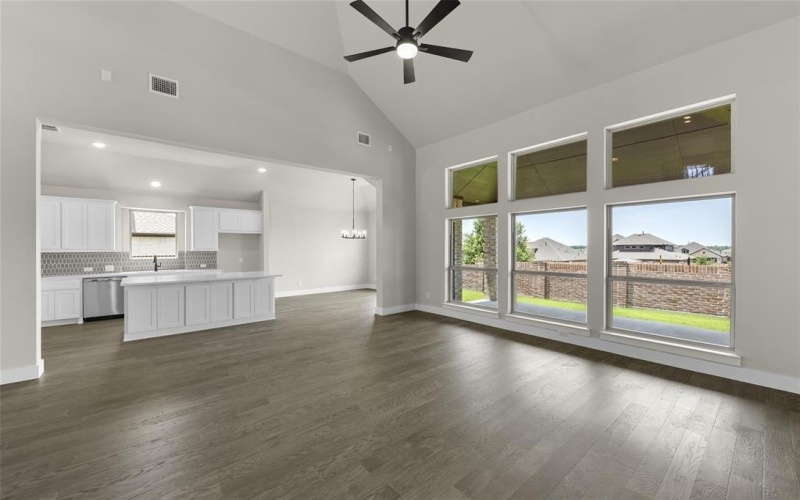 421 Curtiss Drive, Fate, TX 75087, 4 Bedrooms Bedrooms, ,5 BathroomsBathrooms,Residential,For Sale,421 Curtiss Drive,20568047