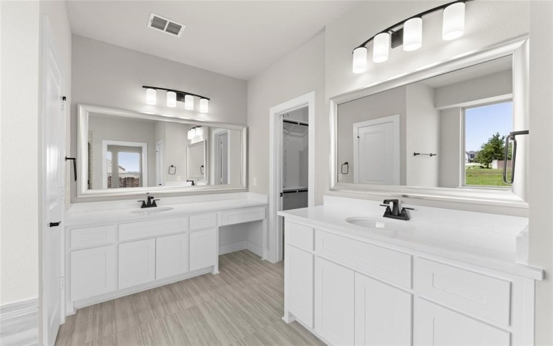 421 Curtiss Drive, Fate, TX 75087, 4 Bedrooms Bedrooms, ,5 BathroomsBathrooms,Residential,For Sale,421 Curtiss Drive,20568047