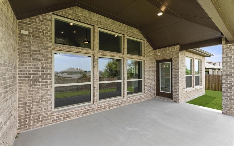 421 Curtiss Drive, Fate, TX 75087, 4 Bedrooms Bedrooms, ,5 BathroomsBathrooms,Residential,For Sale,421 Curtiss Drive,20568047