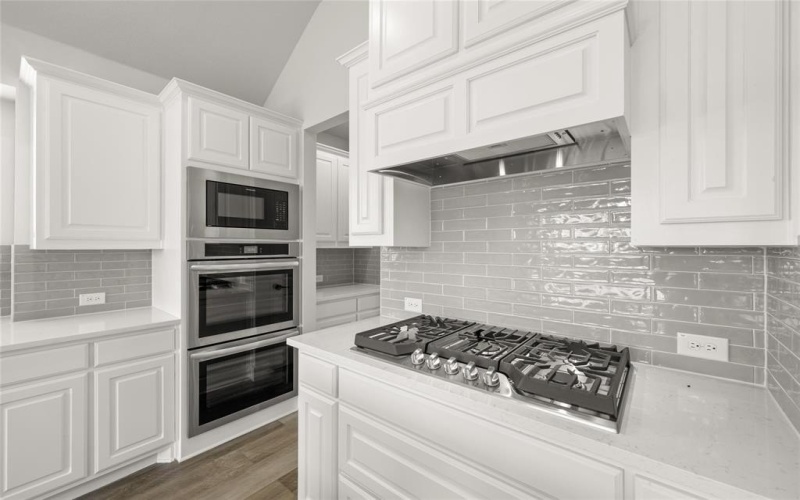 1605 Whisperwood Way, Midlothian, TX 76065, 5 Bedrooms Bedrooms, ,5 BathroomsBathrooms,Residential,For Sale,1605 Whisperwood Way,20629455