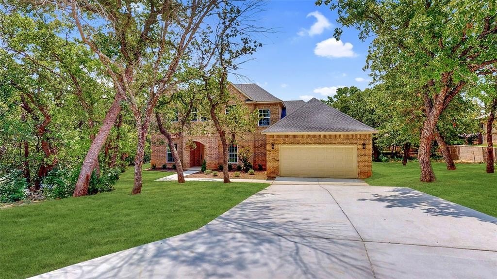 120 Lillys Court, Runaway Bay, TX 76426, 5 Bedrooms Bedrooms, ,3 BathroomsBathrooms,Residential,For Sale,120 Lillys Court,20630615