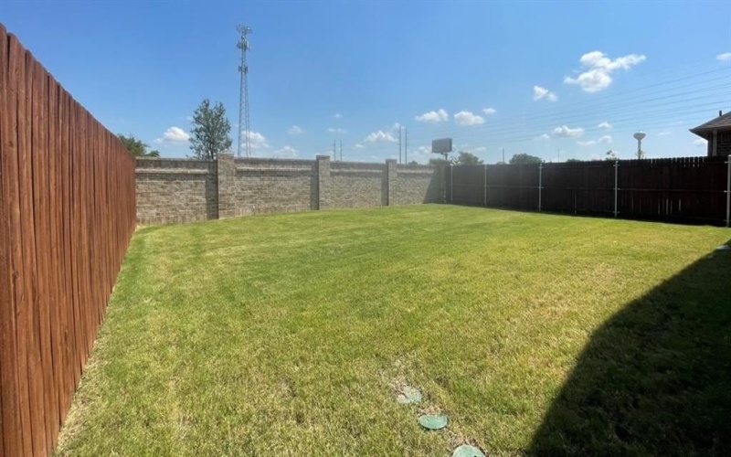 553 New Dawn Drive, Lavon, TX 75166, 3 Bedrooms Bedrooms, ,2 BathroomsBathrooms,Residential,For Sale,553 New Dawn Drive,20570329