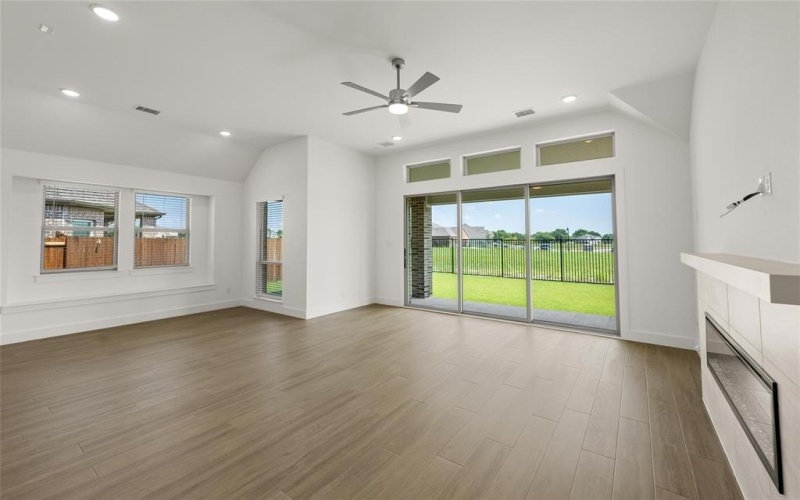 665 Red Maple Road, Waxahachie, TX 75165, 4 Bedrooms Bedrooms, ,3 BathroomsBathrooms,Residential,For Sale,665 Red Maple Road,20572201