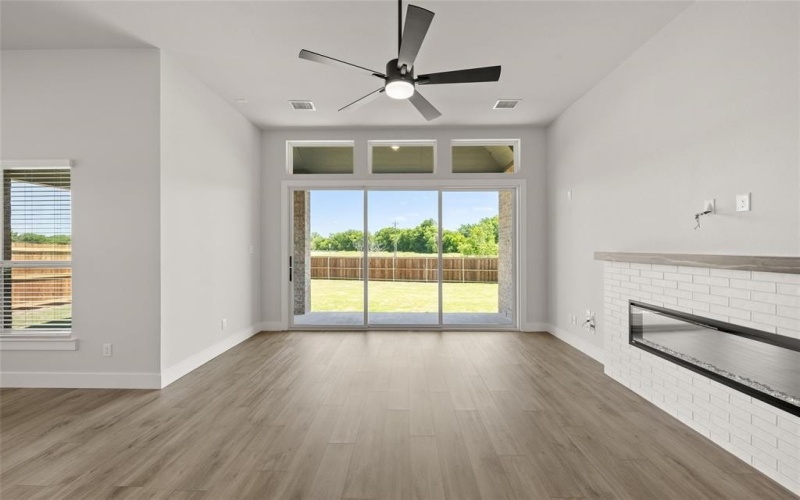 1882 Silver Birch Road, Waxahachie, TX 75165, 4 Bedrooms Bedrooms, ,3 BathroomsBathrooms,Residential,For Sale,1882 Silver Birch Road,20572225