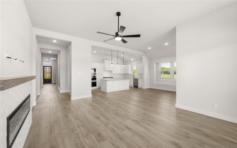 1882 Silver Birch Road, Waxahachie, TX 75165, 4 Bedrooms Bedrooms, ,3 BathroomsBathrooms,Residential,For Sale,1882 Silver Birch Road,20572225