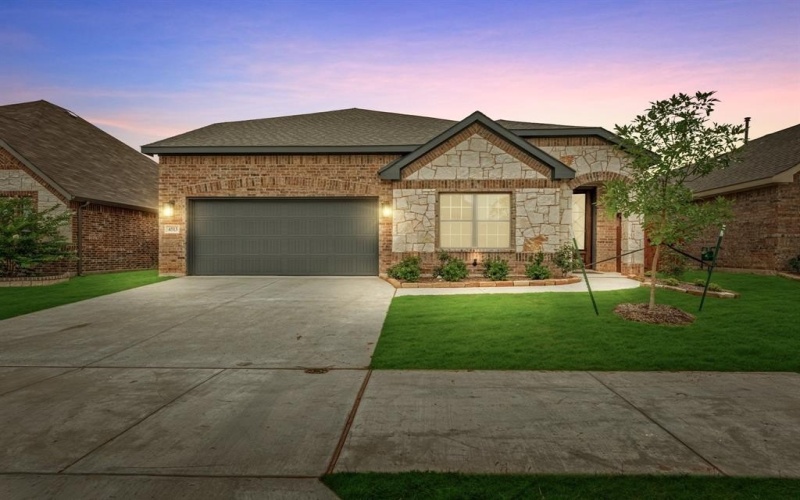 4513 Ridgehurst Lane, Fort Worth, TX 76036, 4 Bedrooms Bedrooms, ,3 BathroomsBathrooms,Residential,For Sale,4513 Ridgehurst Lane,20632533