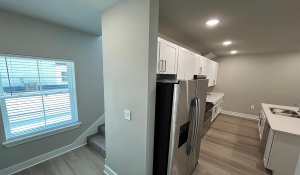 525 W Collins Street, Stephenville, TX 76401, 4 Bedrooms Bedrooms, ,5 BathroomsBathrooms,Residential Lease,For Rent,525 W Collins Street,20576411