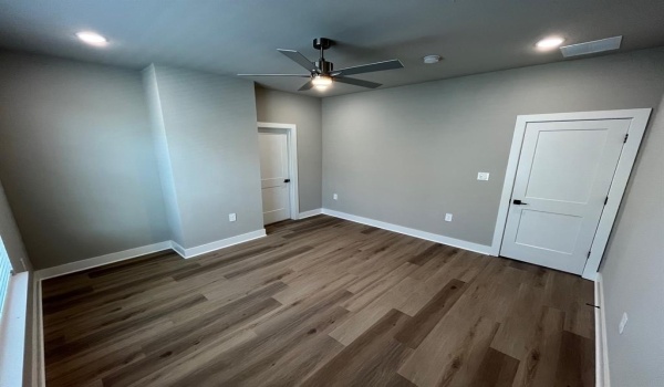 525 W Collins Street, Stephenville, TX 76401, 4 Bedrooms Bedrooms, ,5 BathroomsBathrooms,Residential Lease,For Rent,525 W Collins Street,20576411