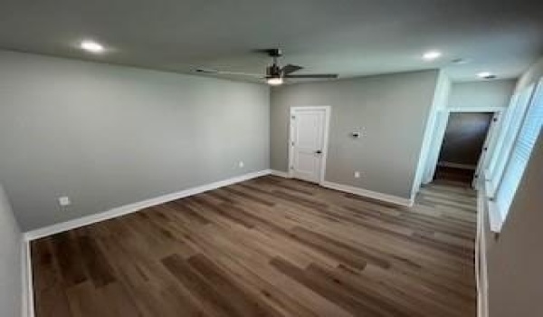 525 W Collins Street, Stephenville, TX 76401, 4 Bedrooms Bedrooms, ,5 BathroomsBathrooms,Residential Lease,For Rent,525 W Collins Street,20576411