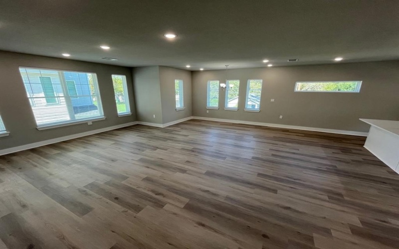 525 W Collins Street, Stephenville, TX 76401, 4 Bedrooms Bedrooms, ,5 BathroomsBathrooms,Residential Lease,For Rent,525 W Collins Street,20576411