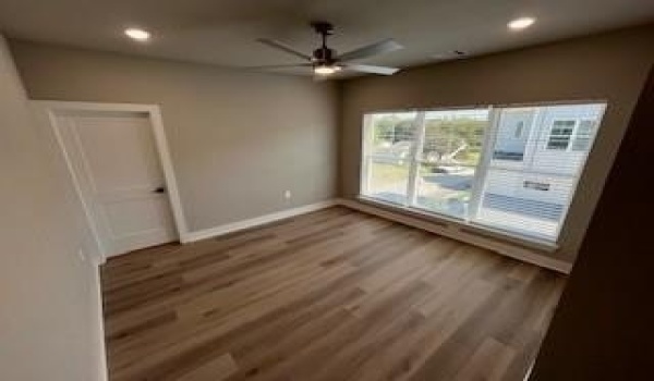 525 W Collins Street, Stephenville, TX 76401, 4 Bedrooms Bedrooms, ,5 BathroomsBathrooms,Residential Lease,For Rent,525 W Collins Street,20576411