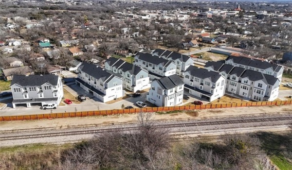 525 W Collins Street, Stephenville, TX 76401, 4 Bedrooms Bedrooms, ,5 BathroomsBathrooms,Residential Lease,For Rent,525 W Collins Street,20576411