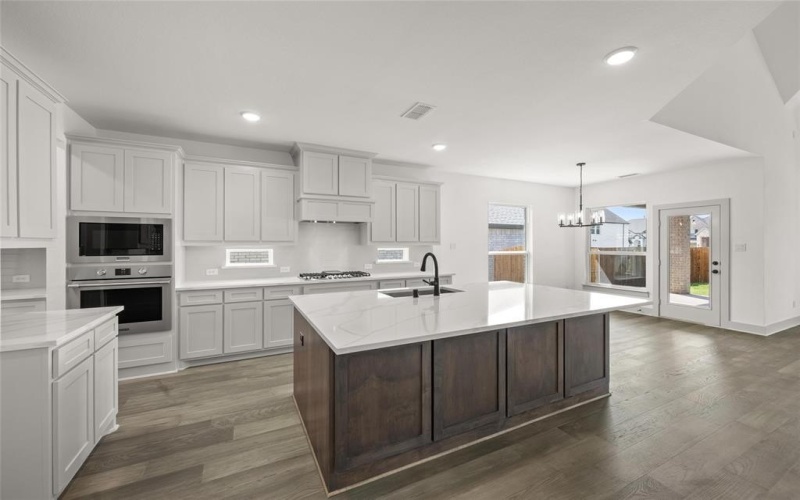 212 Tradd Street, Glenn Heights, TX 75154, 5 Habitaciones Habitaciones , ,5 BañosBaños,Residential,En Venta,212 Tradd Street,20634313