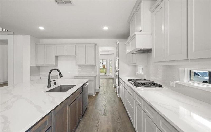 212 Tradd Street, Glenn Heights, TX 75154, 5 Habitaciones Habitaciones , ,5 BañosBaños,Residential,En Venta,212 Tradd Street,20634313