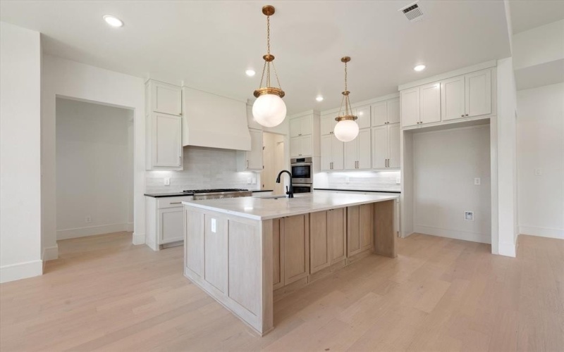 248 Lantern Ridge Drive, Aledo, TX 76008, 4 Bedrooms Bedrooms, ,5 BathroomsBathrooms,Residential,For Sale,248 Lantern Ridge Drive,20634669