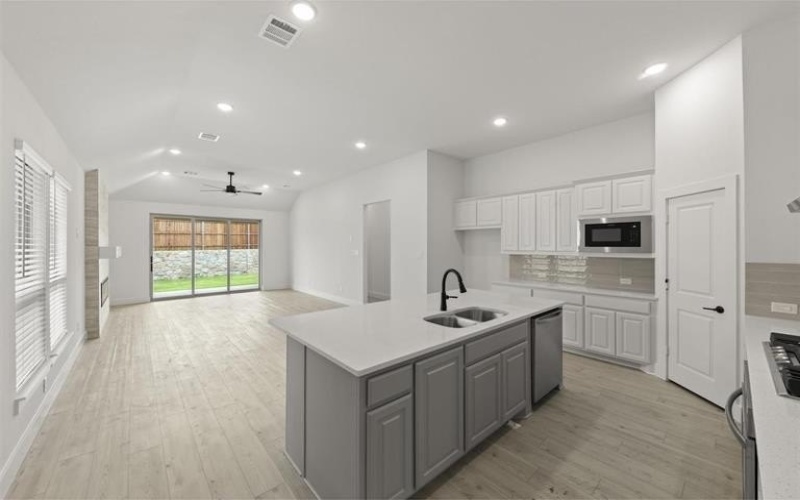 700 Valley Pines Drive, Anna, TX 75409, 3 Habitaciones Habitaciones , ,2 BañosBaños,Residential,En Venta,700 Valley Pines Drive,20577880
